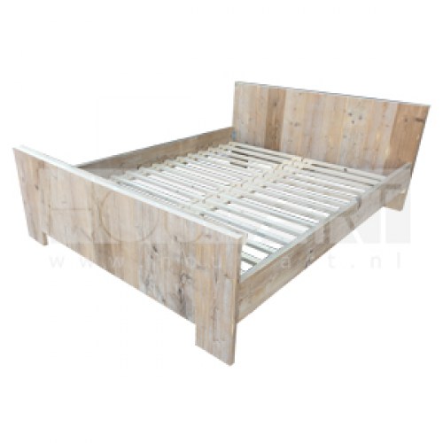 Bed bedden matras lattenbodem nieuw steigerhout gebruikt steigerhout luxe slapen slaapkamer