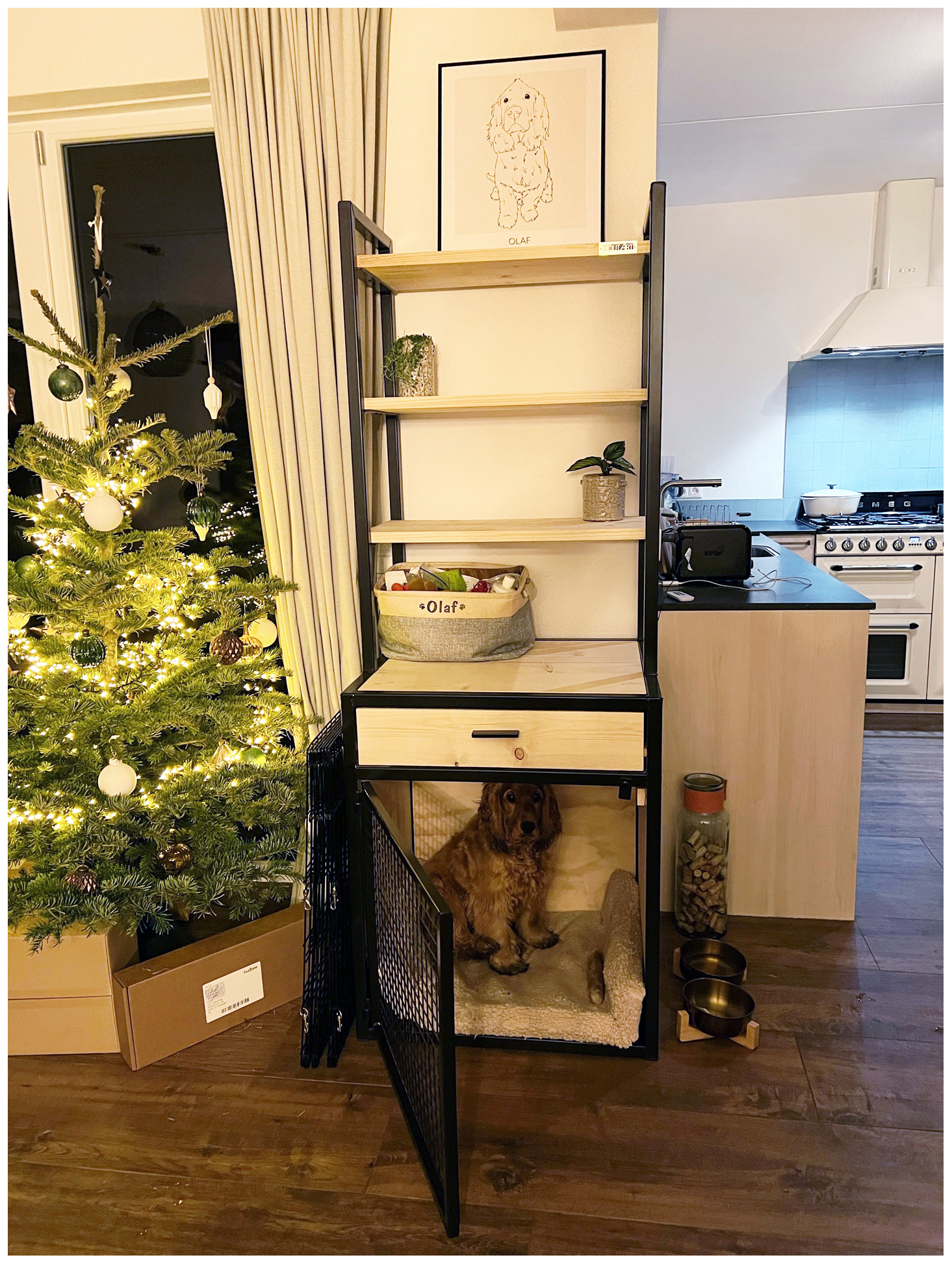 Hoge kast stalen frame bench met legplanken, lade van steigerhout van Hout-Art. huisdier, benchkast, gaasdeur, benches, houtart.