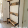 Kapstok frame staal met oud eiken spoorbiels legplanken van Hout-Art. stalen frame, haakjes, zwart, gepoedercoat, modern, industrieel, kapstokken, bankje, houtart.