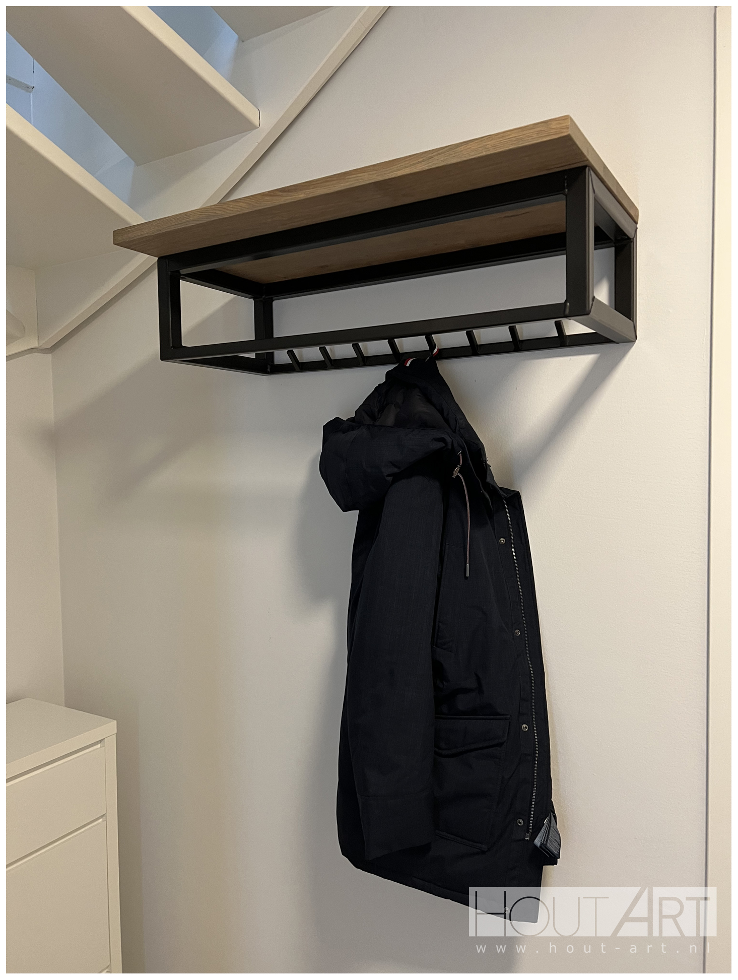 Kapstok hangend eiken stalen frame met haken van Hout-Art. industrieel, modern, staal, zwart, gepoedercoat, houtart.
