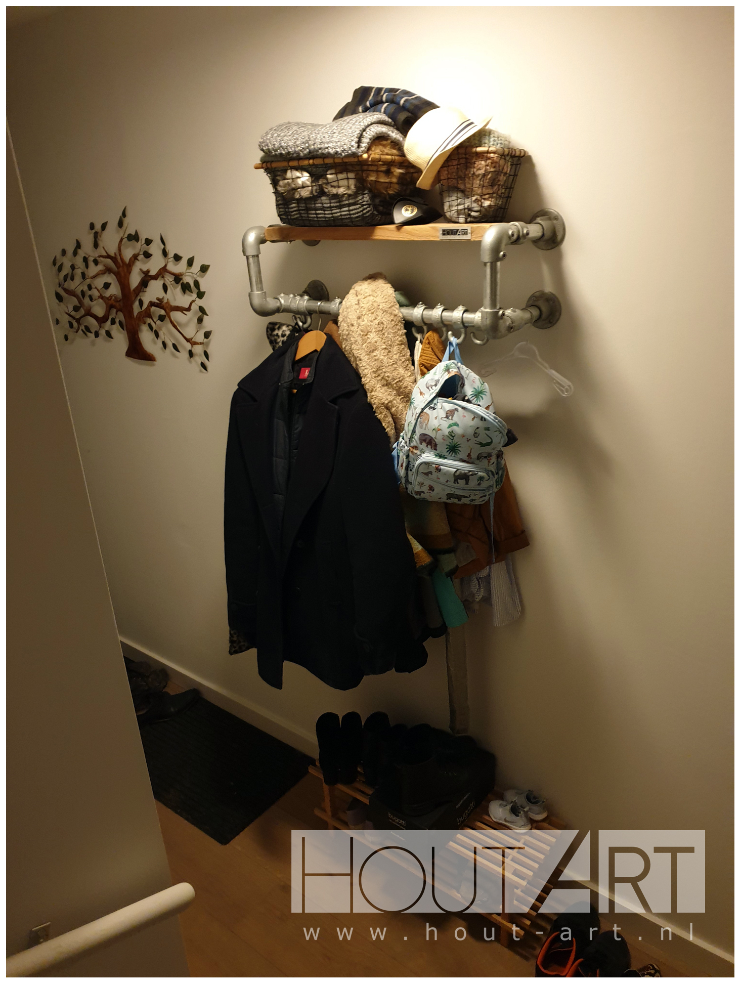 Kapstok steigerbuis verzinkt luxe met steigerhout haakjes steigerbuizen van Hout-Art.