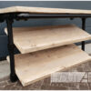 Schoenenrek zwarte steigerbuis Mura met steigerhout van Hout-Art. Industrieel, zwart, steigerbuizen, steigerhouten, schoenenkast, houtart.