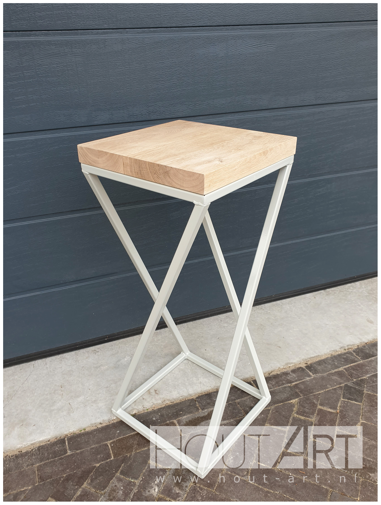 Zuil sokkel stalen twist frame met eiken van Hout-Art. zwart, gepoedercoat, hout, plantenzuil, decoratie, houtart.