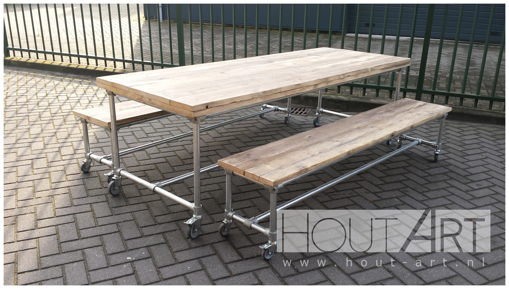 Bank verzinkte steigerbuis met steigerhout van Hout-Art. tuinbank, steigerbuizen, terras, tuinmeubel, houtart.