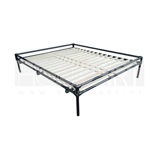 Bed laag frame zwarte steigerbuis
