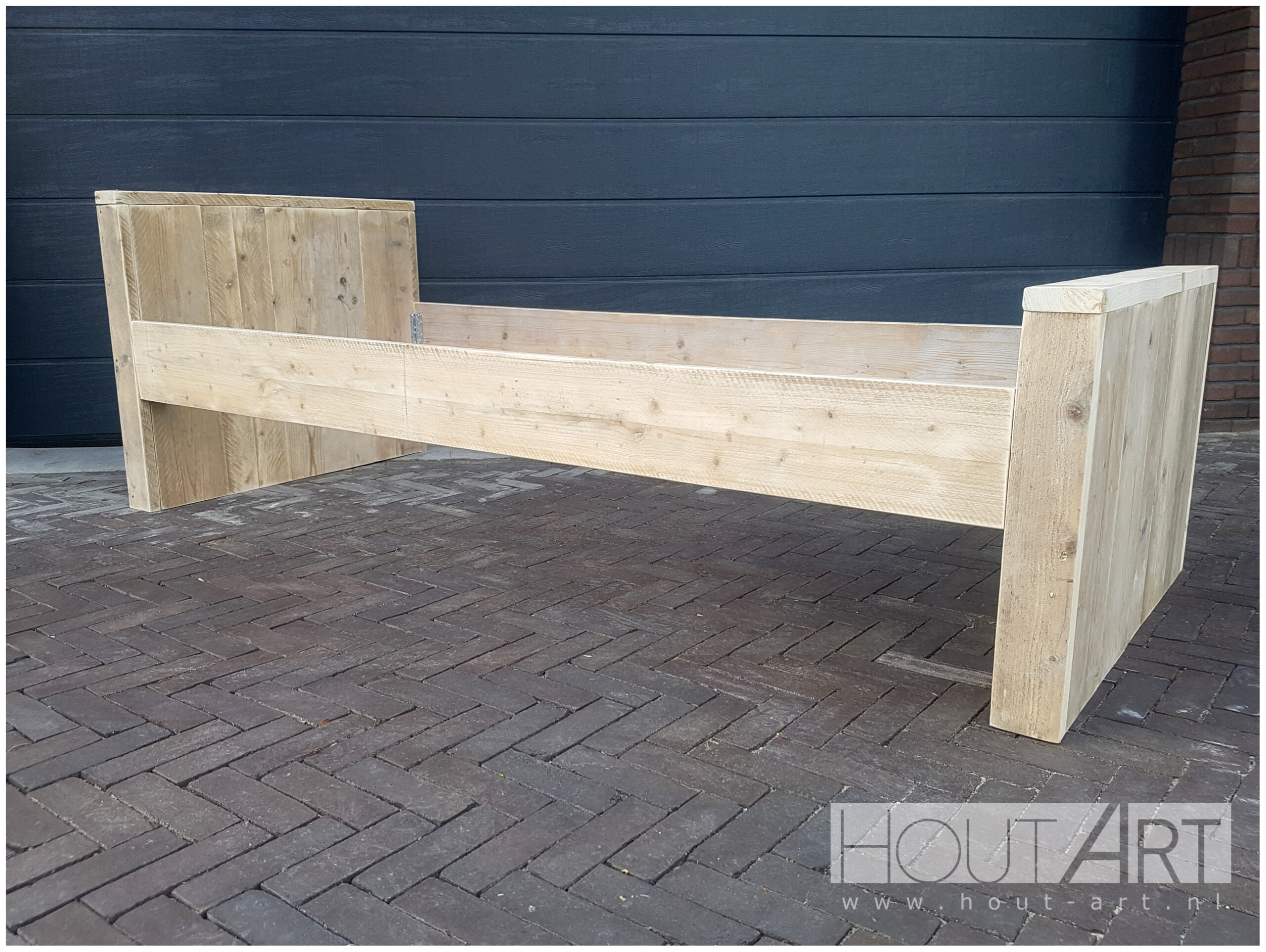 Bed steigerhout XL van Hout-Art, slaapkamer, slapen, kinderkamer, stoer, industrieel, zwarte steigerbuis, bed, bedden, kinderbed, nachtkastje, industrieel, houtart.