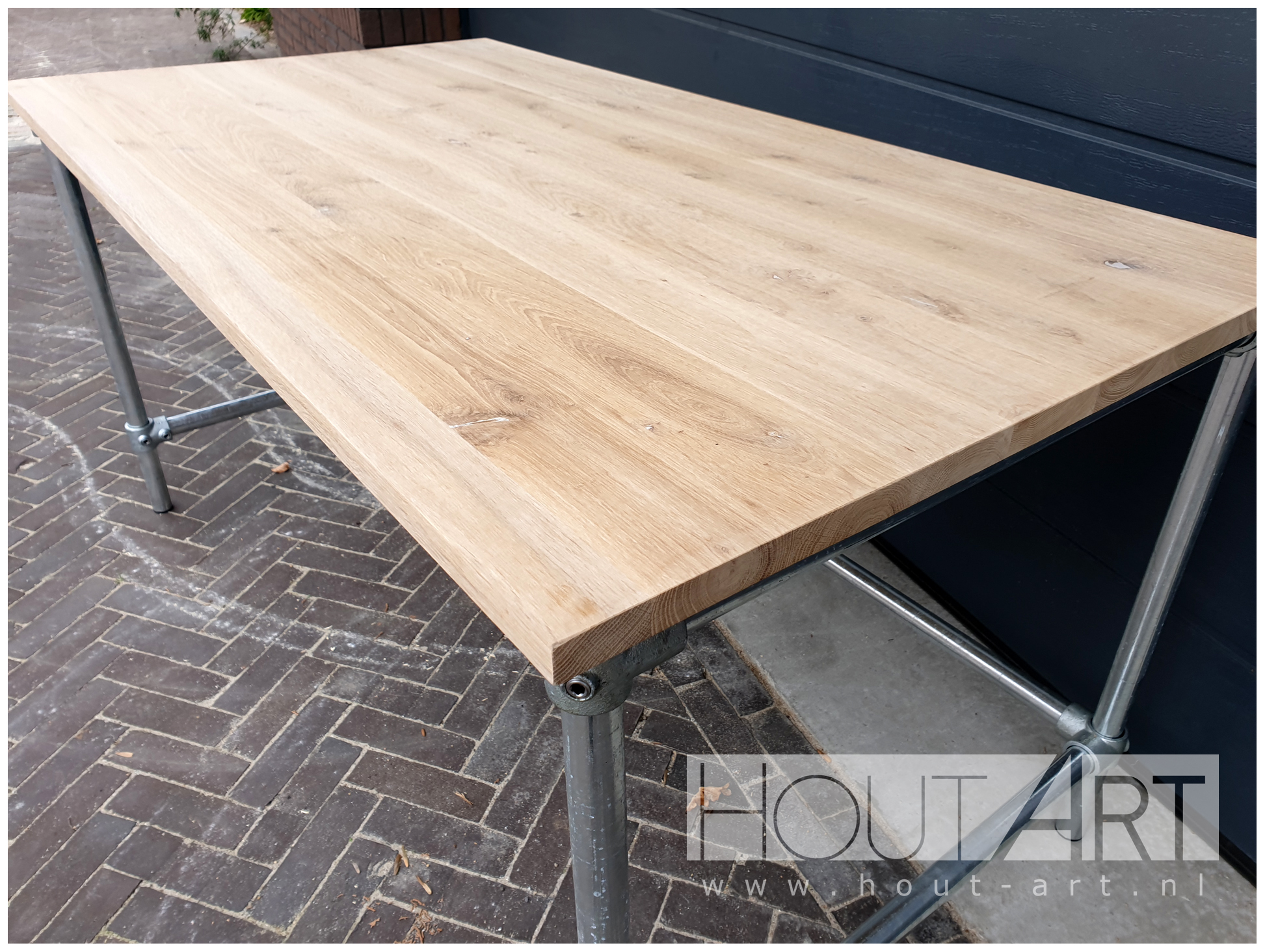 Bureau verzinkte steigerbuis massief eiken van Hout-Art.