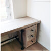 Bureau zwarte steigerbuis luxe 2x zwevende kasten met steigerhout van Hout-Art.