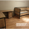 Hoekbureau l-vorm bureau zwarte steigerbuis zwevende kast met steigerhout.