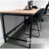 Bureau zwarte steigerbuis massief eiken van Hout-Art.