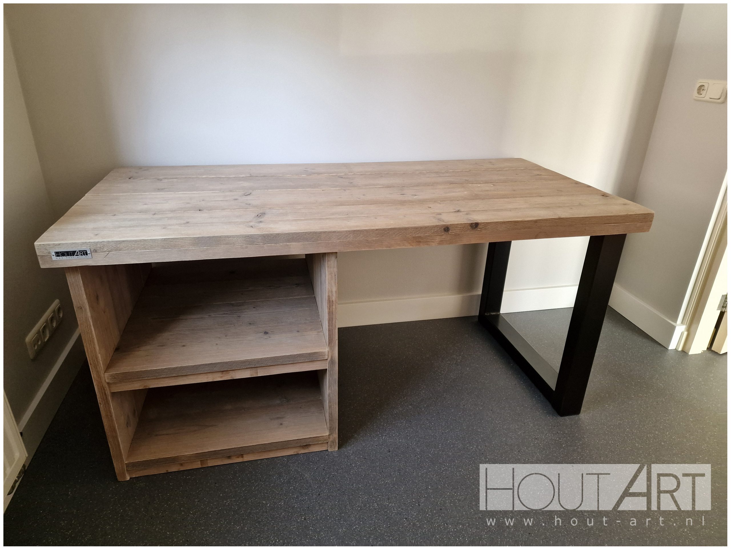 Bureau u-poot staal met kast steigerhout van Hout-Art.