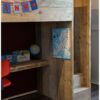 Hoogslaper bureau met steigerhout van Hout-Art. hoogslapers, steigerbuizen, zwart, gebruikt hout, industrieel, slapen, slaapkamer, kinderkamer, kinderen, houtart.