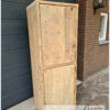 Hoge smalle kast steigerhout met deuren van Hout-Art.