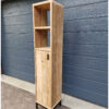 Boekenkast hoge deuren en open vakken steigerhout van Hout-Art. staal, gepoedercoat, zwart, poedercoating, industrieel, houtart.