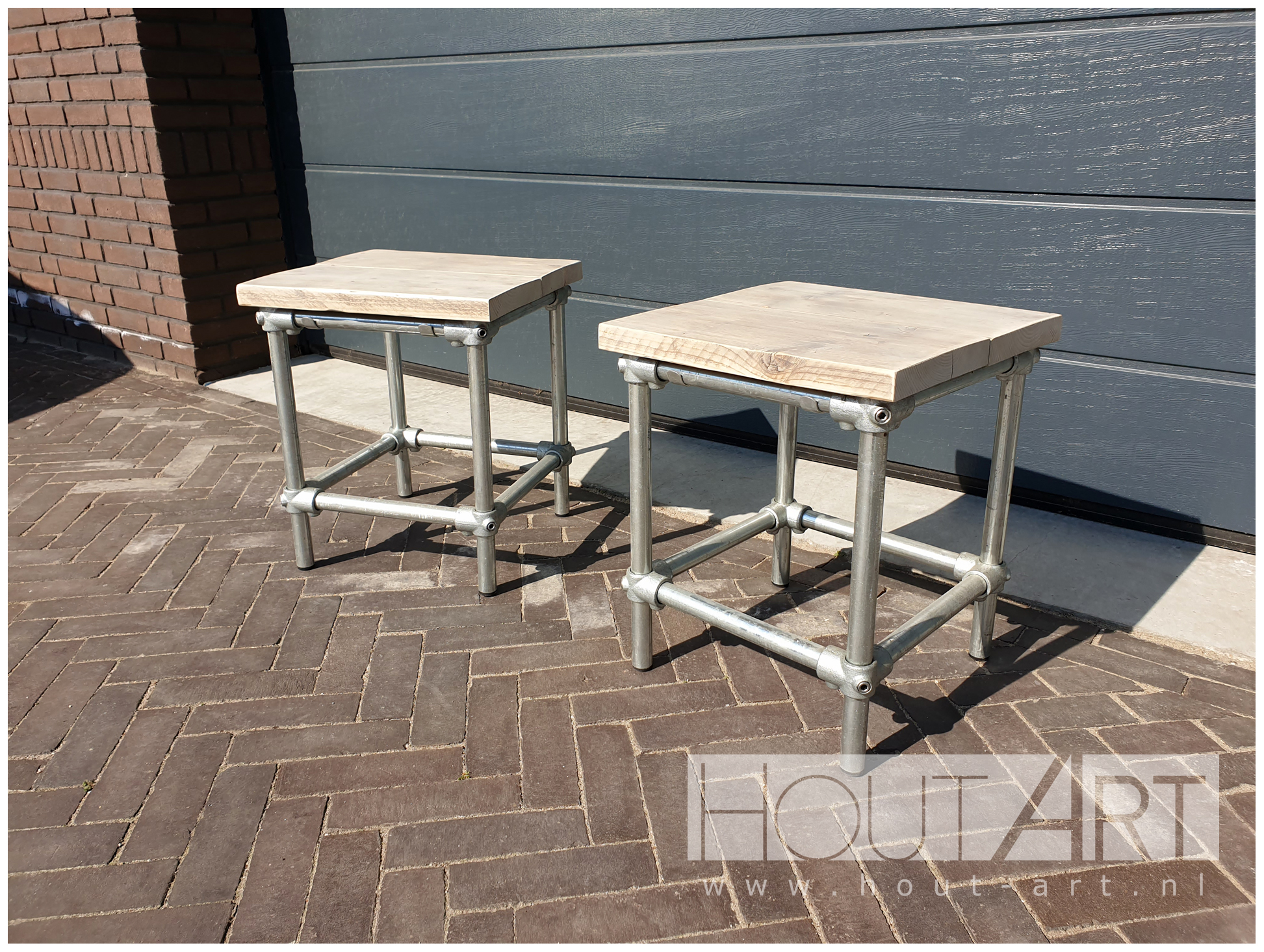 Kruk verzinkte steigerbuis met steigerhout van Hout-Art.