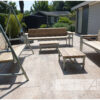Loungebank recht verzinkte steigerbuis met steigerhout doorlopende rugleuning van Hout-Art.