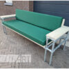 Loungebank recht verzinkte steigerbuis met steigerhout doorlopende rugleuning van Hout-Art.