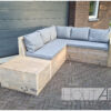 Hoek loungebank dicht met één armleuning steigerhout van Hout-Art. Tuinmeubel, loungeset, gebruikt hout, buitenkeuken, vuurtafel, tuinmeubels, houtart.