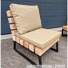 Loungestoel Massive recht met rugleuning staal met douglas balken van Hout-Art. Tuinset, tuinmeubel, douglasbalken, modern, industrieel, stalen frames, houtart.