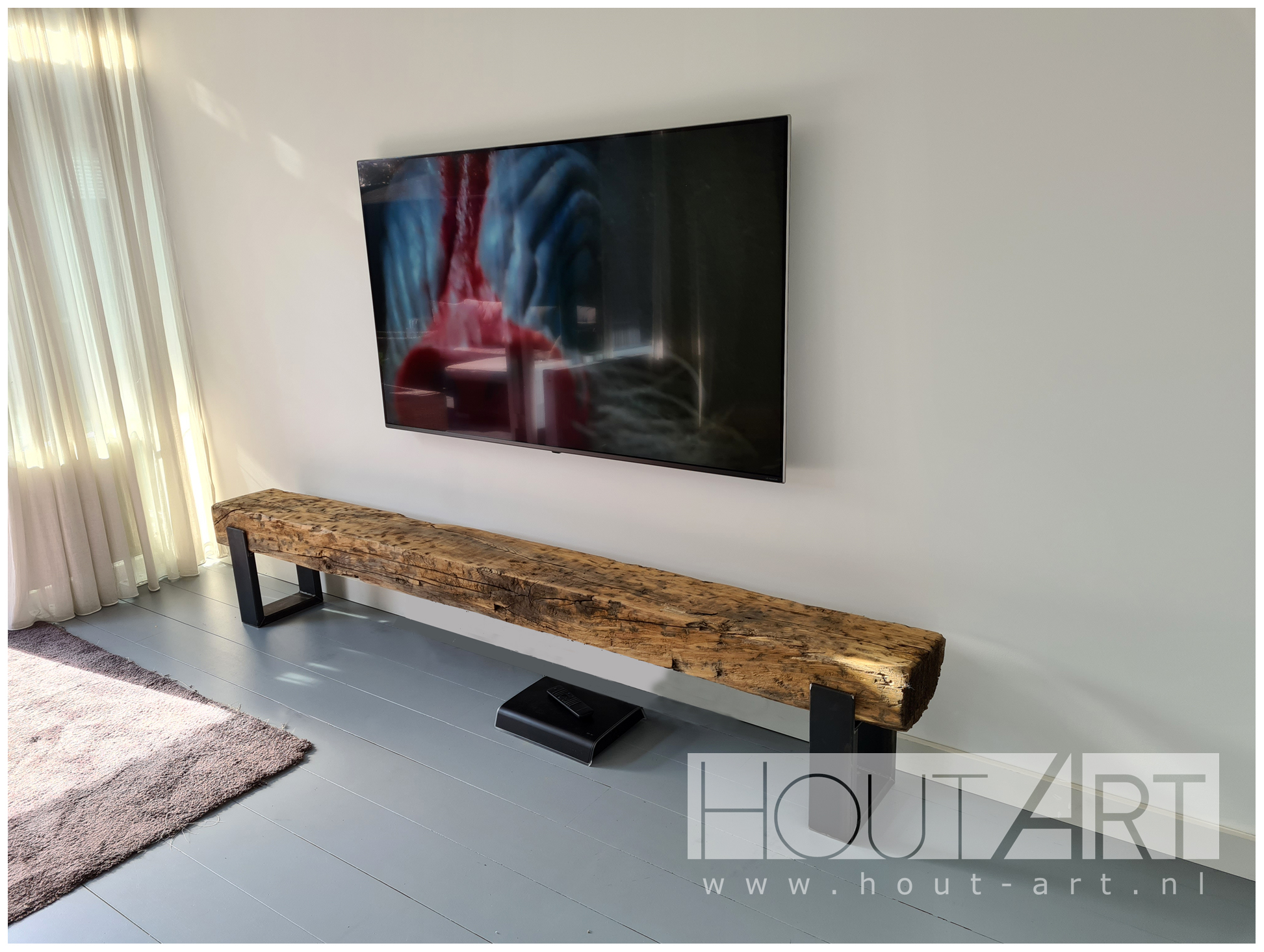 tv-meubels stalen u-poot met oud eiken spoorbiels Hout-Art. zwart gepoedercoat, staal, industrieel, modern, legplank, balk, spoorbiels, houtart.