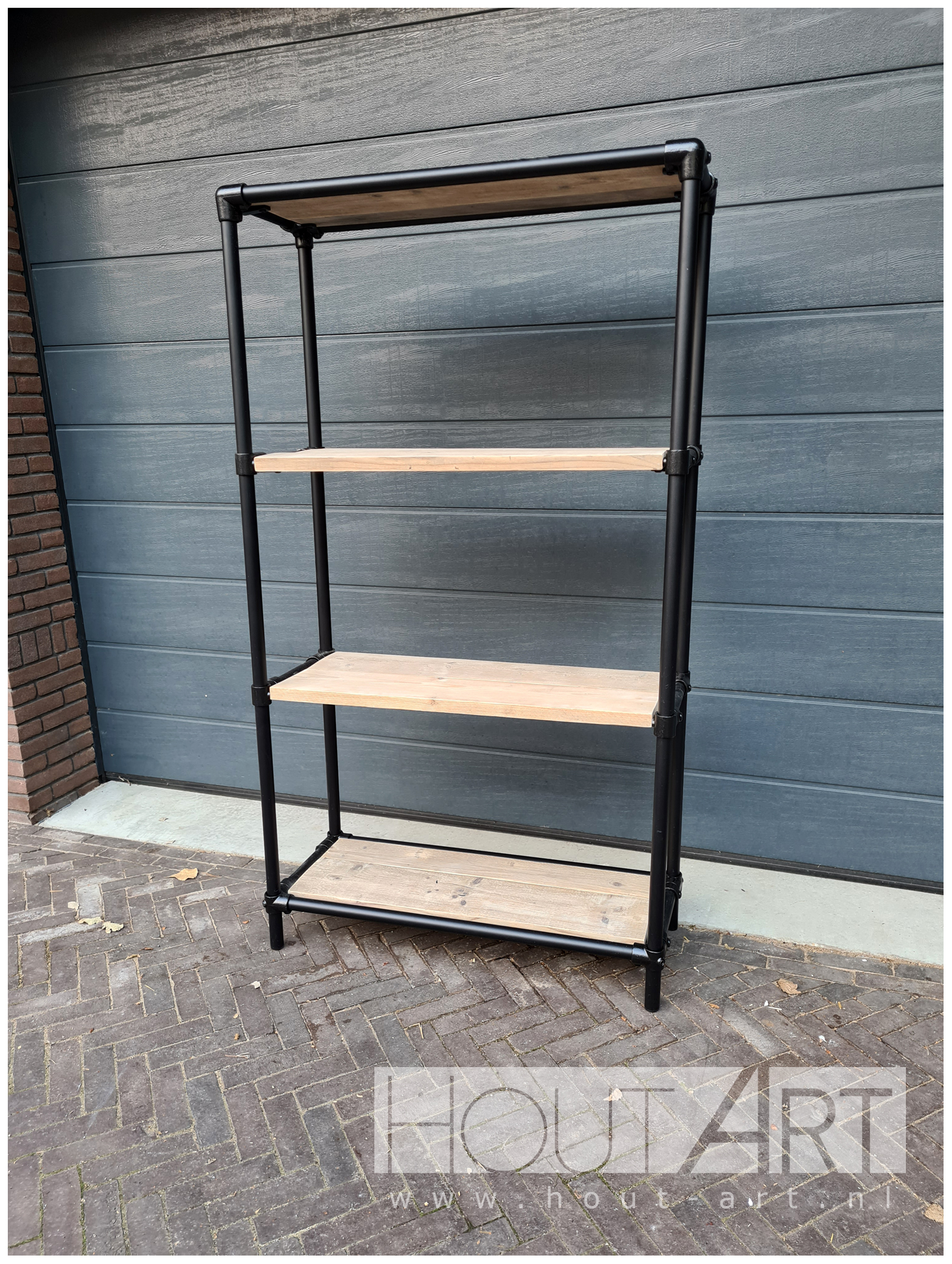 Stellingkast zwarte steigerbuis met steigerhout van Hout-Art. Industrieel, modern, zwart, gepoedercoat, poedercoating, steigerbuizen, buizen, houtart.