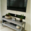 tv-meubel luxe verzinkte steigerbuis met steigerhout van Hout-Art. Industrieel, modern, tvmeubel, steigerbuizen, zwart, gepoedercoat, houtart.