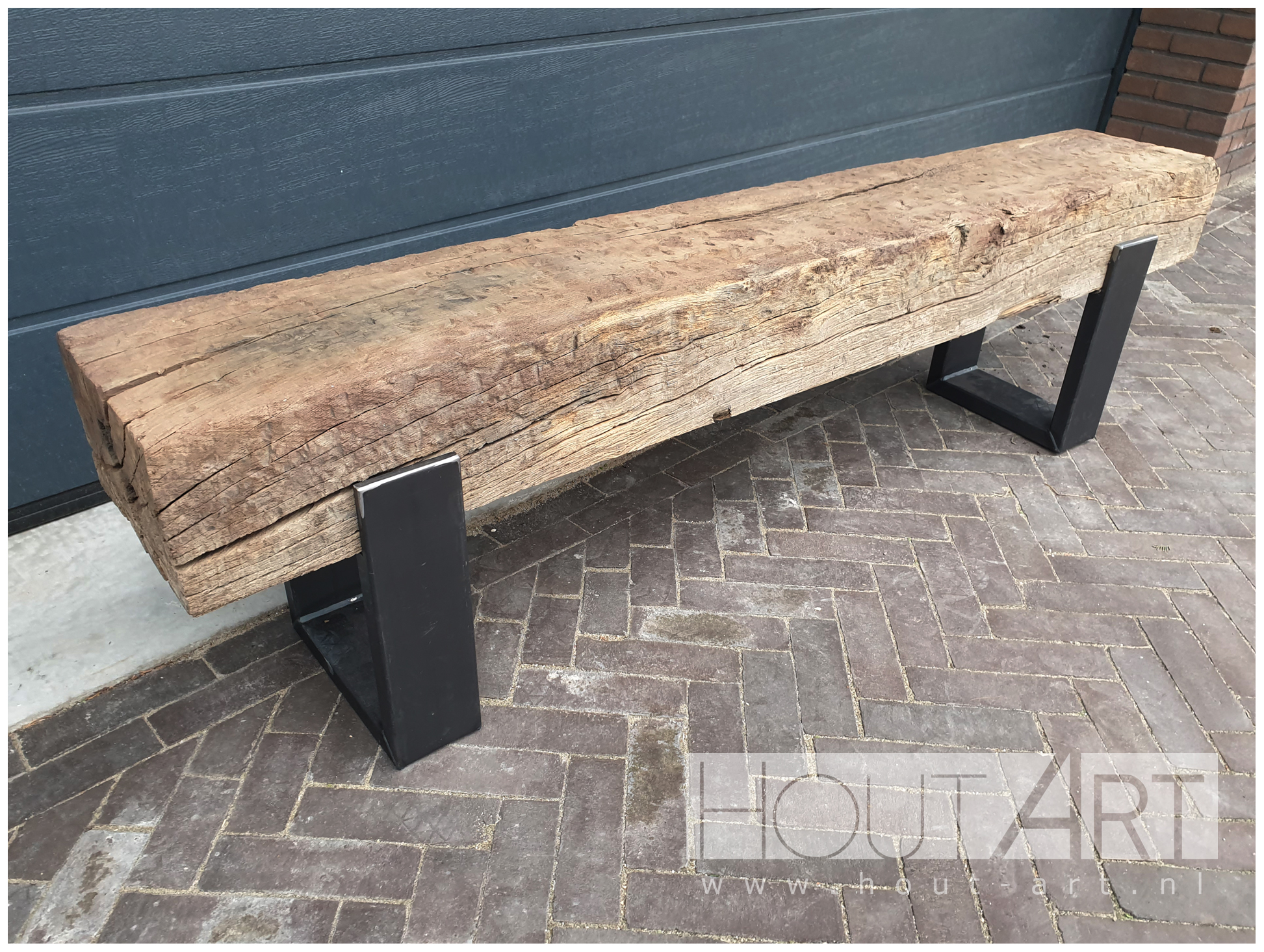 tv-meubels stalen u-poot met oud eiken spoorbiels Hout-Art. zwart gepoedercoat, staal, industrieel, modern, legplank, balk, spoorbiels, houtart.