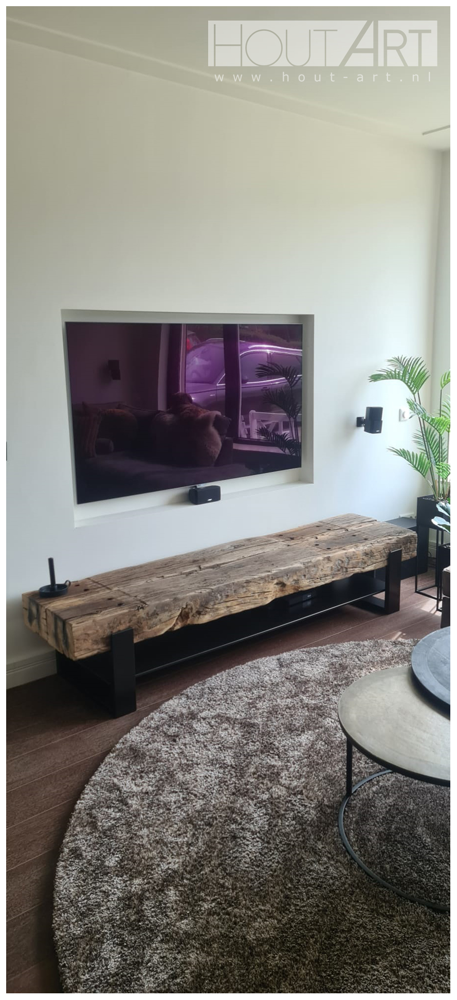 tv-meubel stalen u-poot audioplaat plus oud eiken spoorbiels Hout-Art. industrieel, modern, legplank, balk, spoorbiels, houtart.