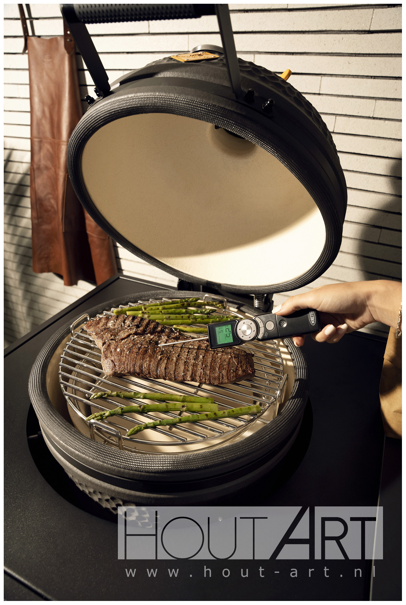BBQ Egg Boretti Ceramica Medium van Hout-Art.