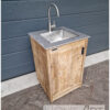 Buitenkeuken losse kast clean van Hout-Art, spoelkeuken, grohe kraan, steigerhout, gebruikt hout, maatwerk, buitenkeukens, houtart.