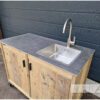 Buitenkeuken losse kast dubbel clean van Hout-Art, spoelkeuken, grohe kraan, spoelbak, steigerhout, steigerhouten, gebruikt hout, kast, wielen, handgreep, bbq, barbcue, tuinmeubel, houtart.