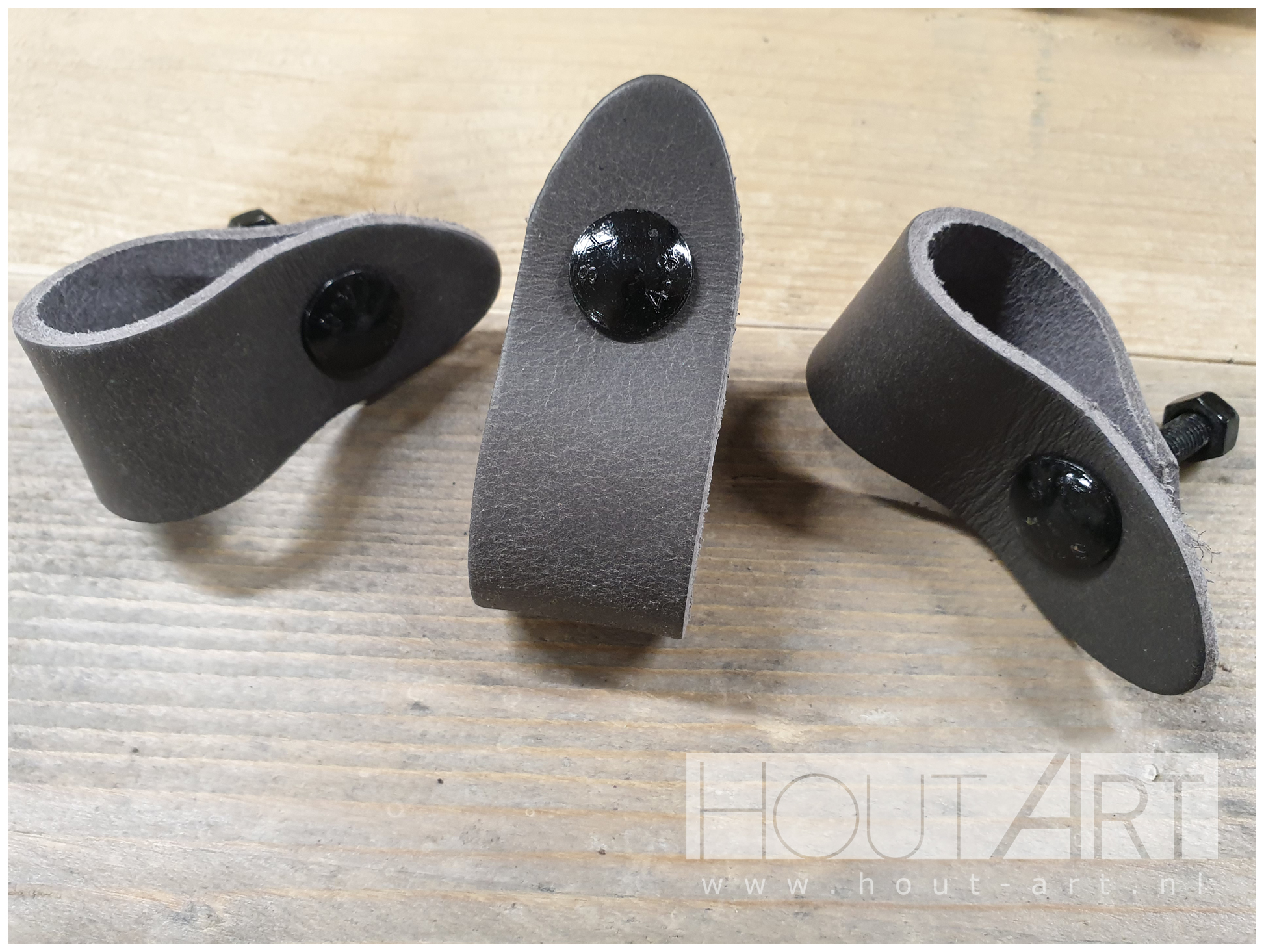 Leren handgreep lus donker taupe van Hout-Art.