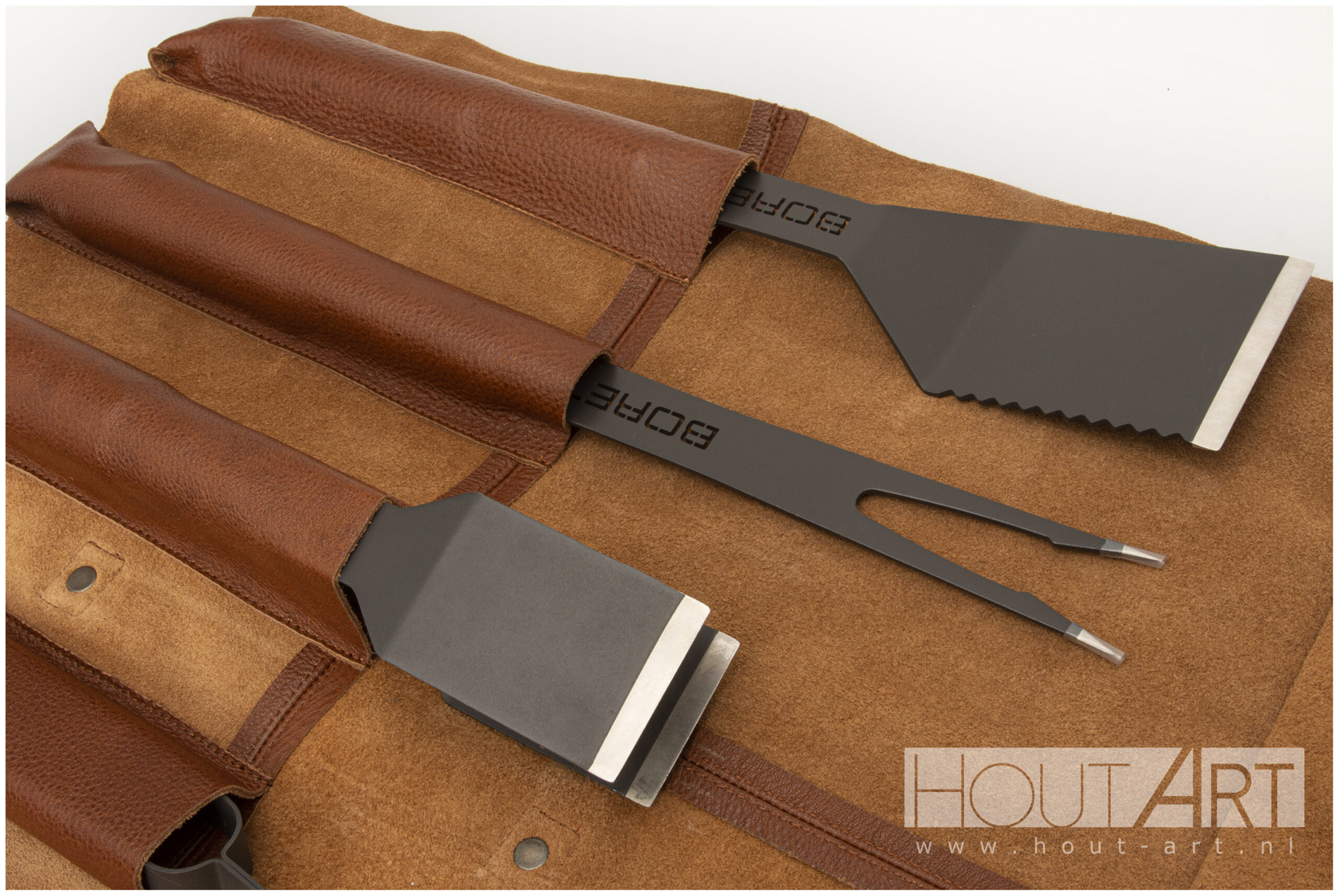 BBQ Boretti leren gereeschapsrol BTROLLEE van Hout-Art.