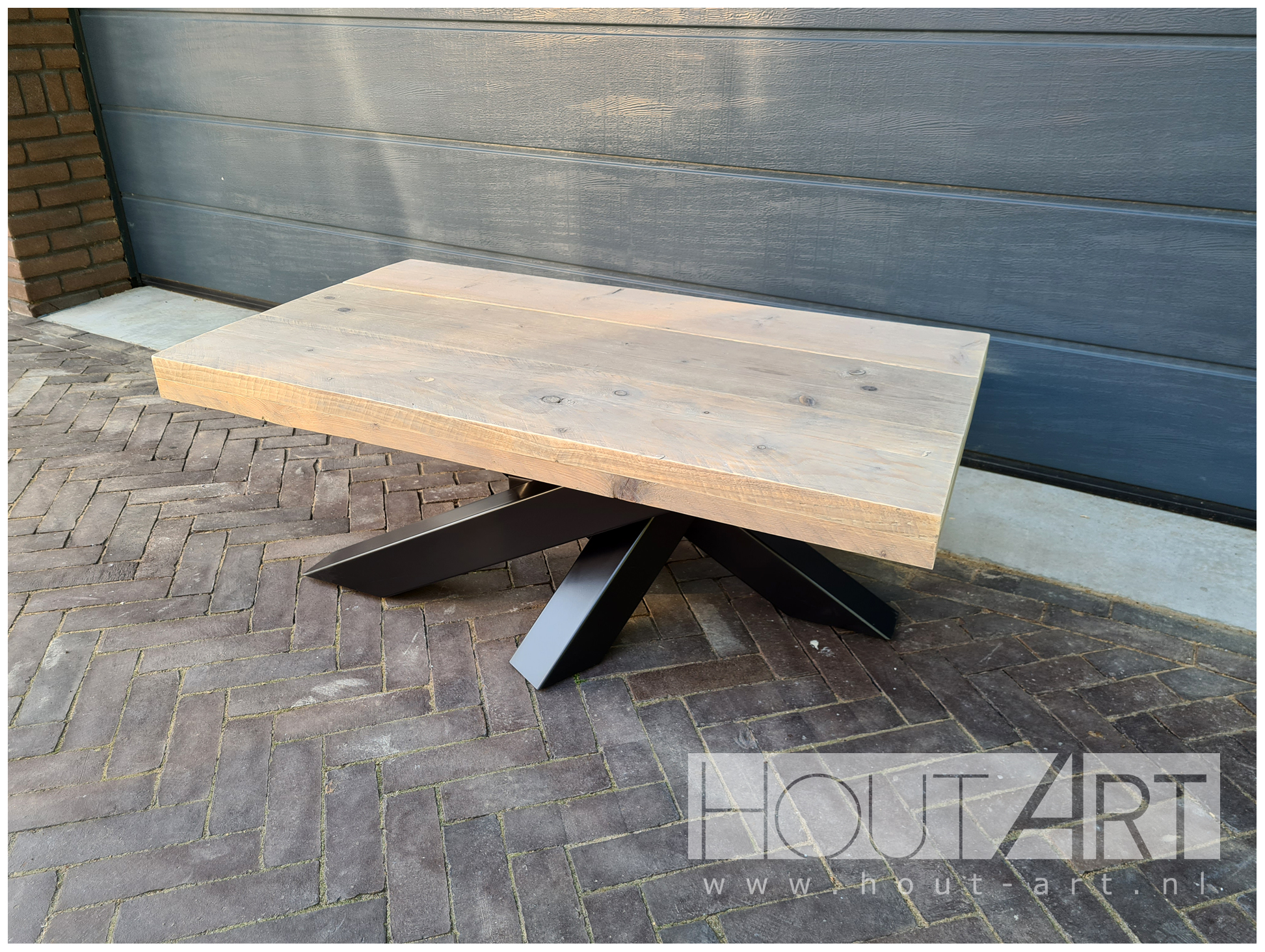 Salontafel twistpoot staal met steigerhout van Hout-Art.