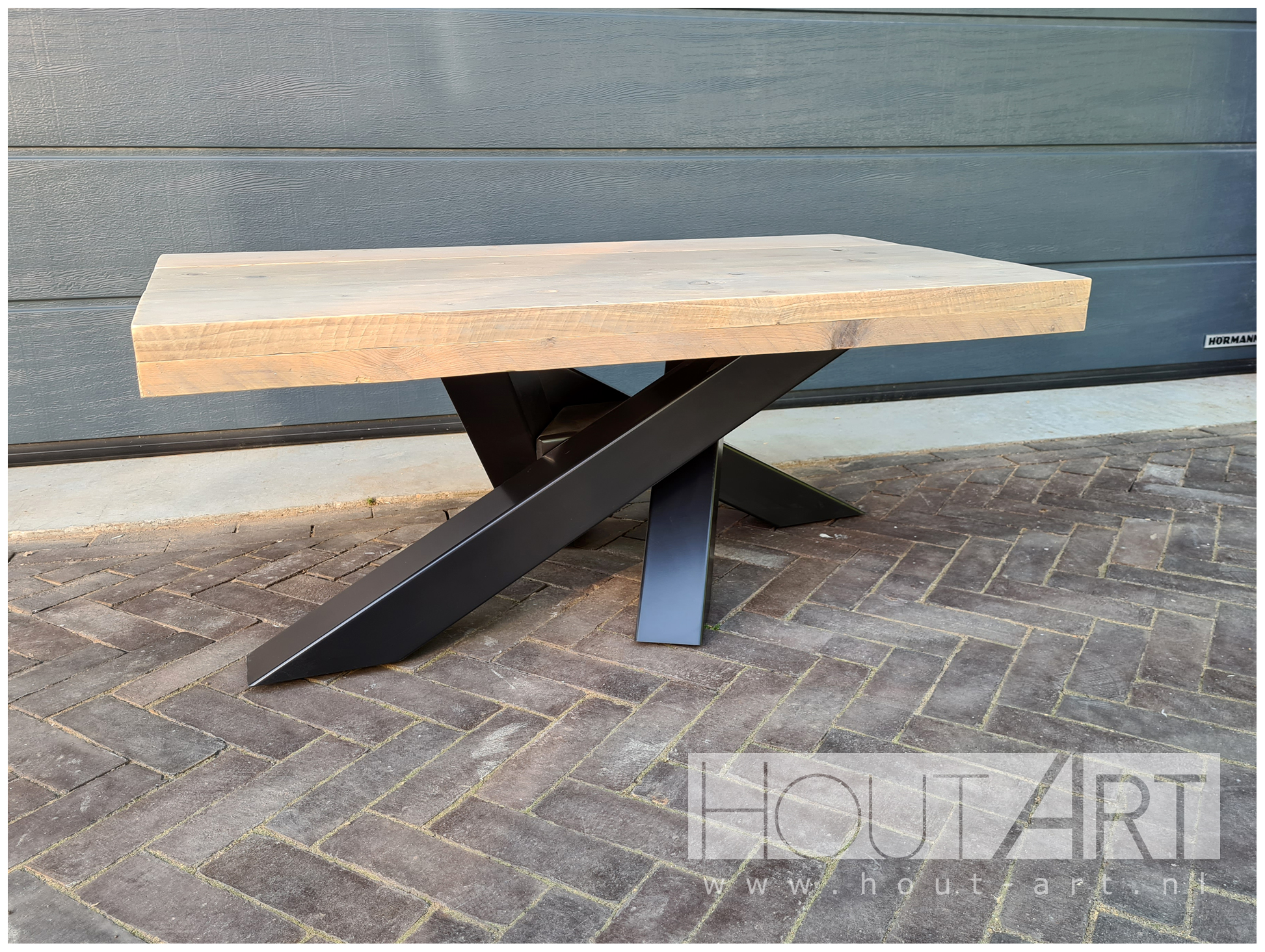 Salontafel twistpoot staal met steigerhout van Hout-Art.