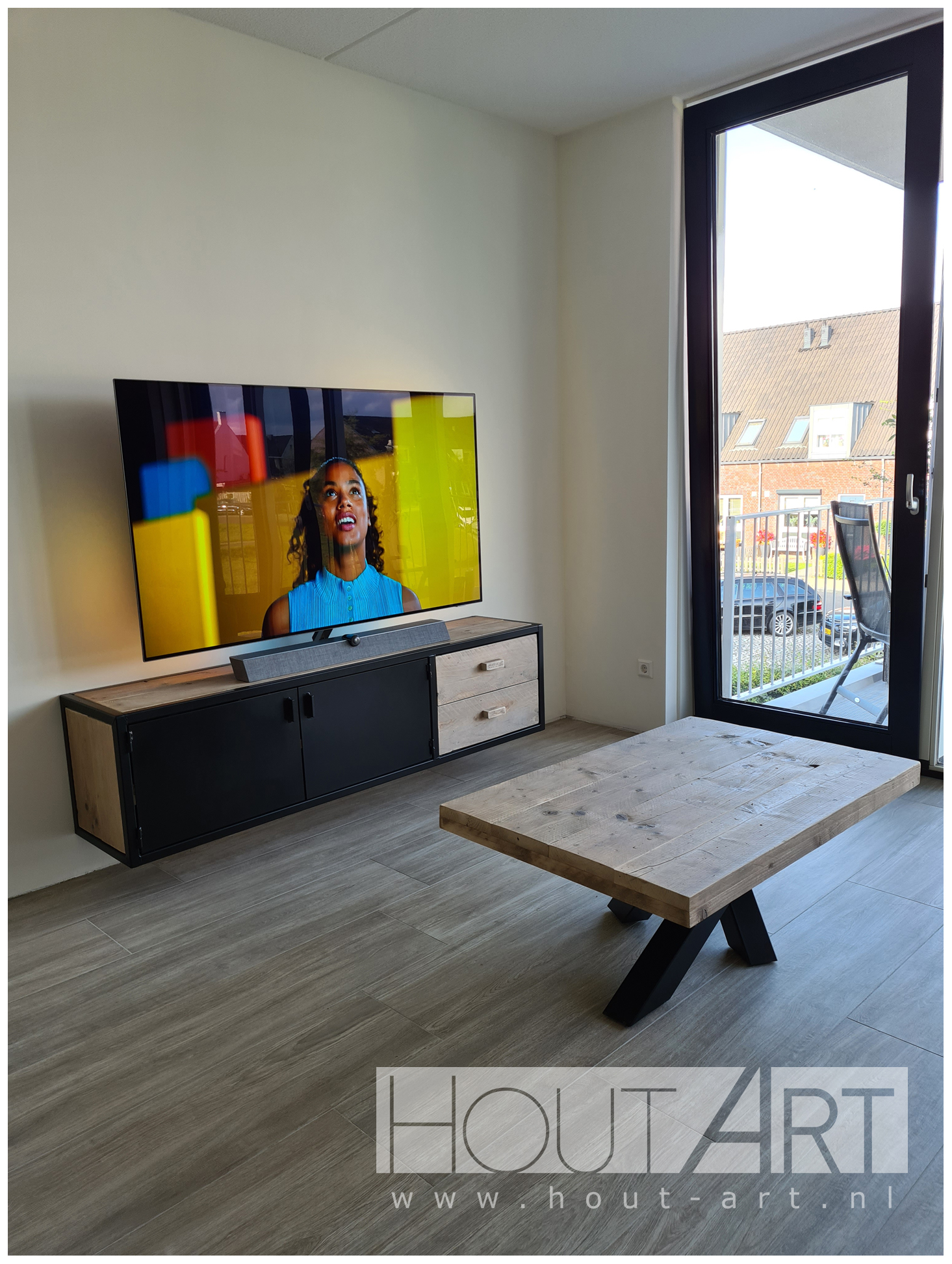 Salontafel twistpoot staal met steigerhout van Hout-Art.