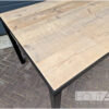 Tafel eettafel stalen frame met inliggend steigerhout van Hout-Art.