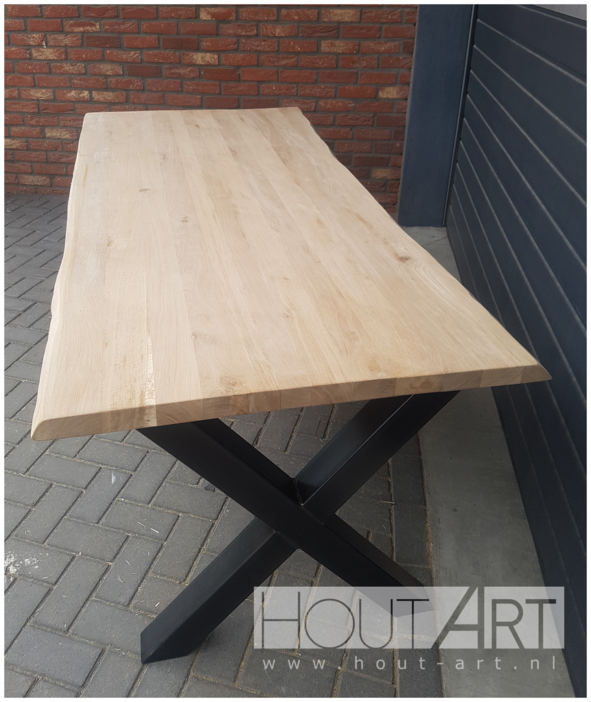 Tafel X-poot staal met massief eiken van Hout-Art.
