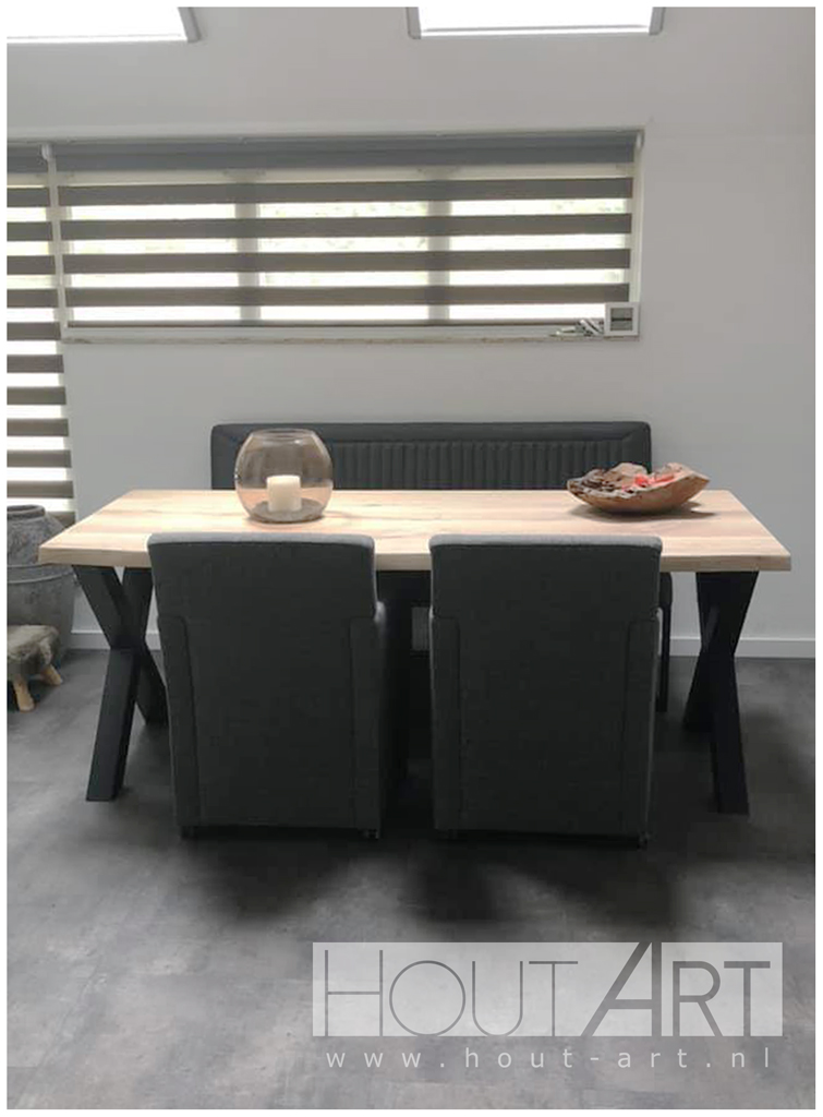 Tafel X-poot staal met massief eiken van Hout-Art.