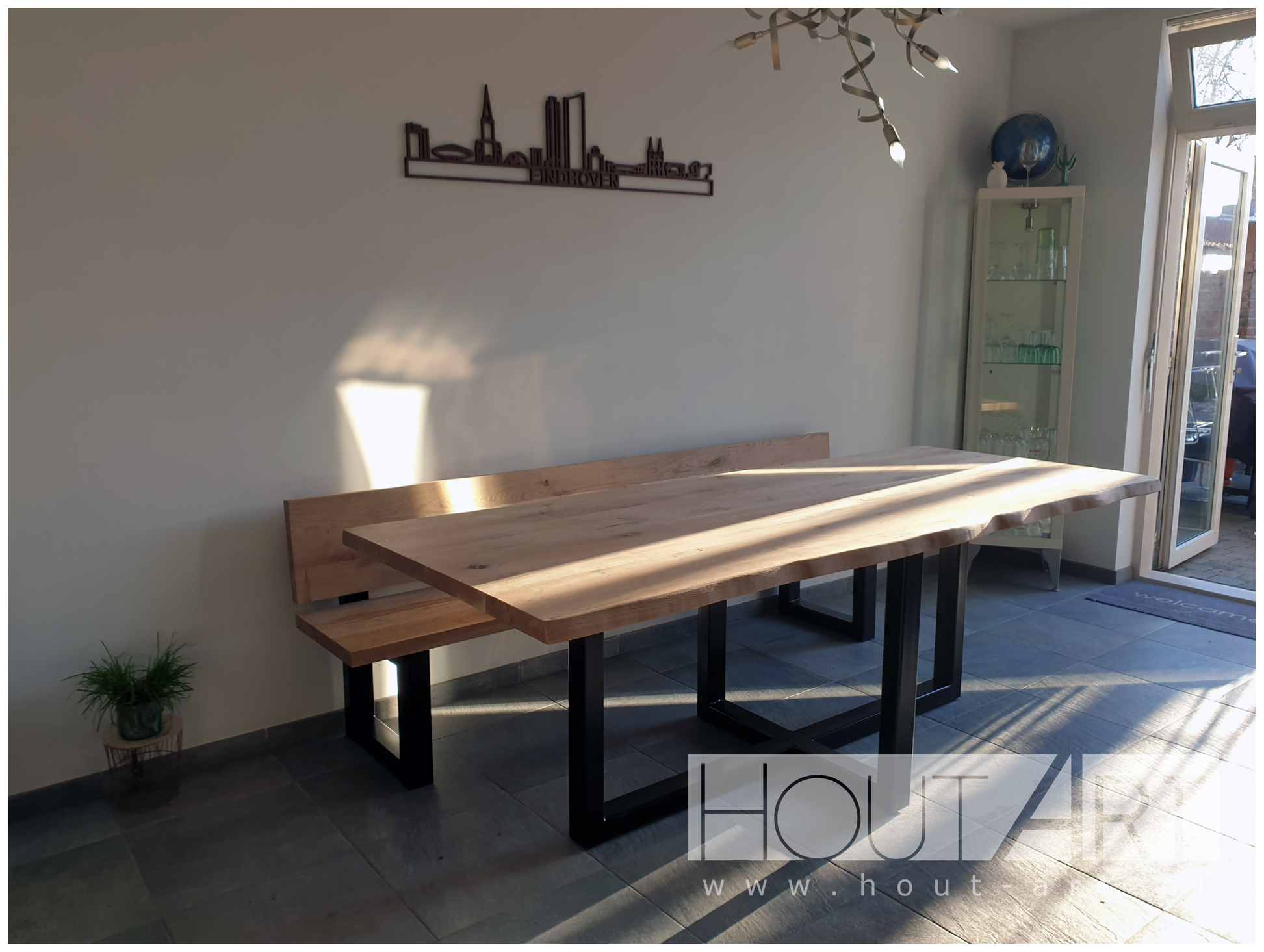 Bank u-poot rugleuning staal met massief eiken van Hout-Art.