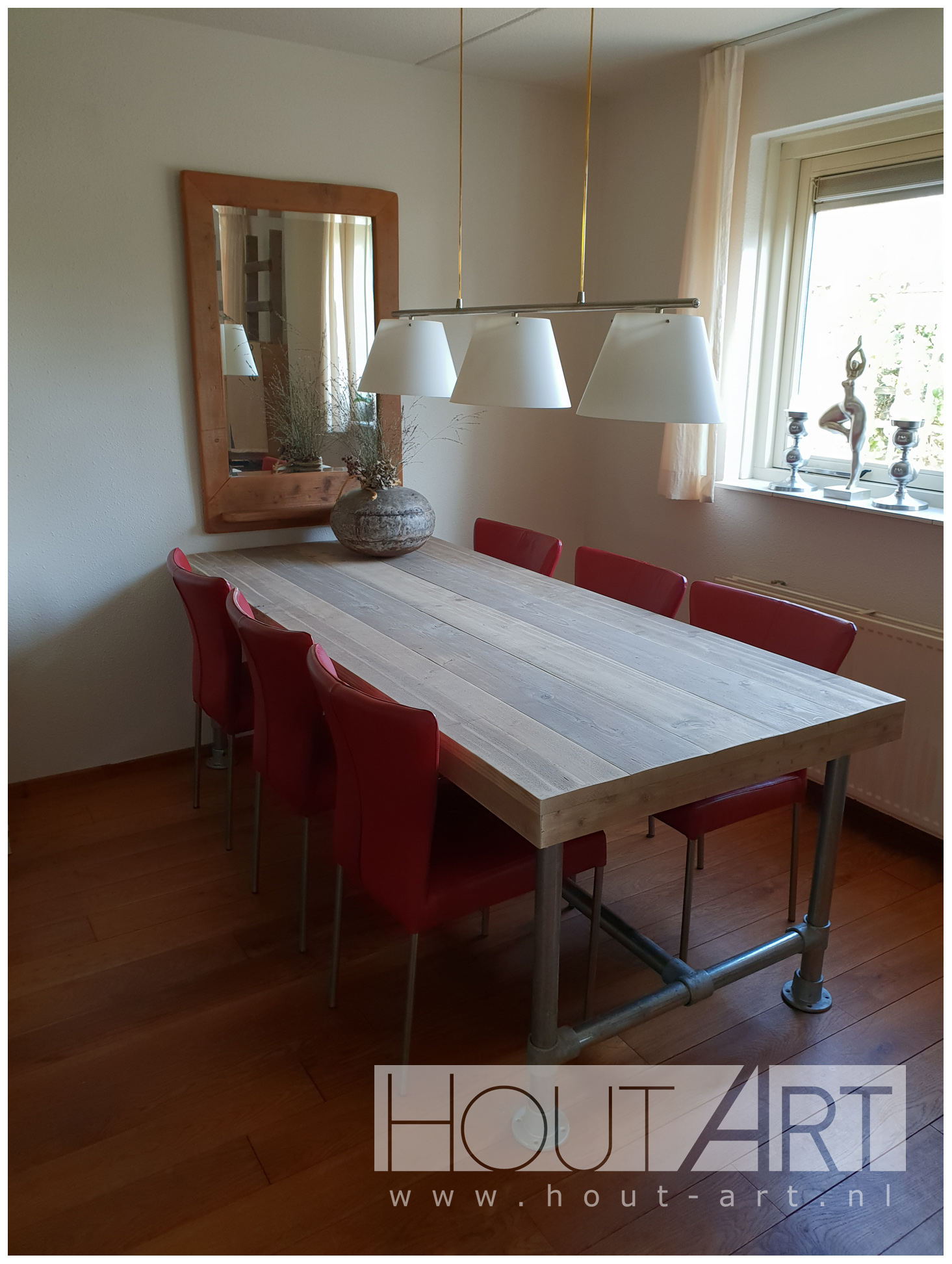 Tafel eettafel steigerbuis luxe met steigerhout van Hout-Art.
