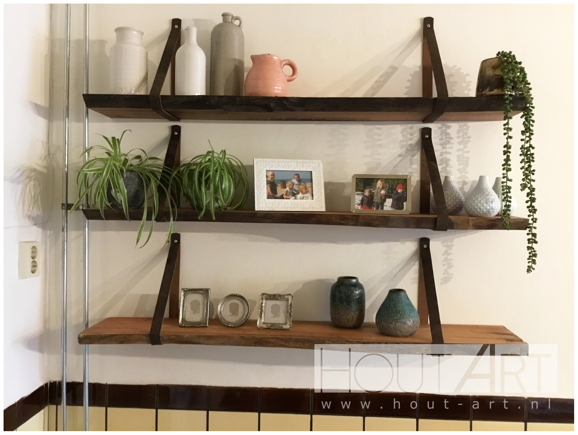 Leren wandplankhouder set bruin gevlamd voor wandplank van Hout-Art.