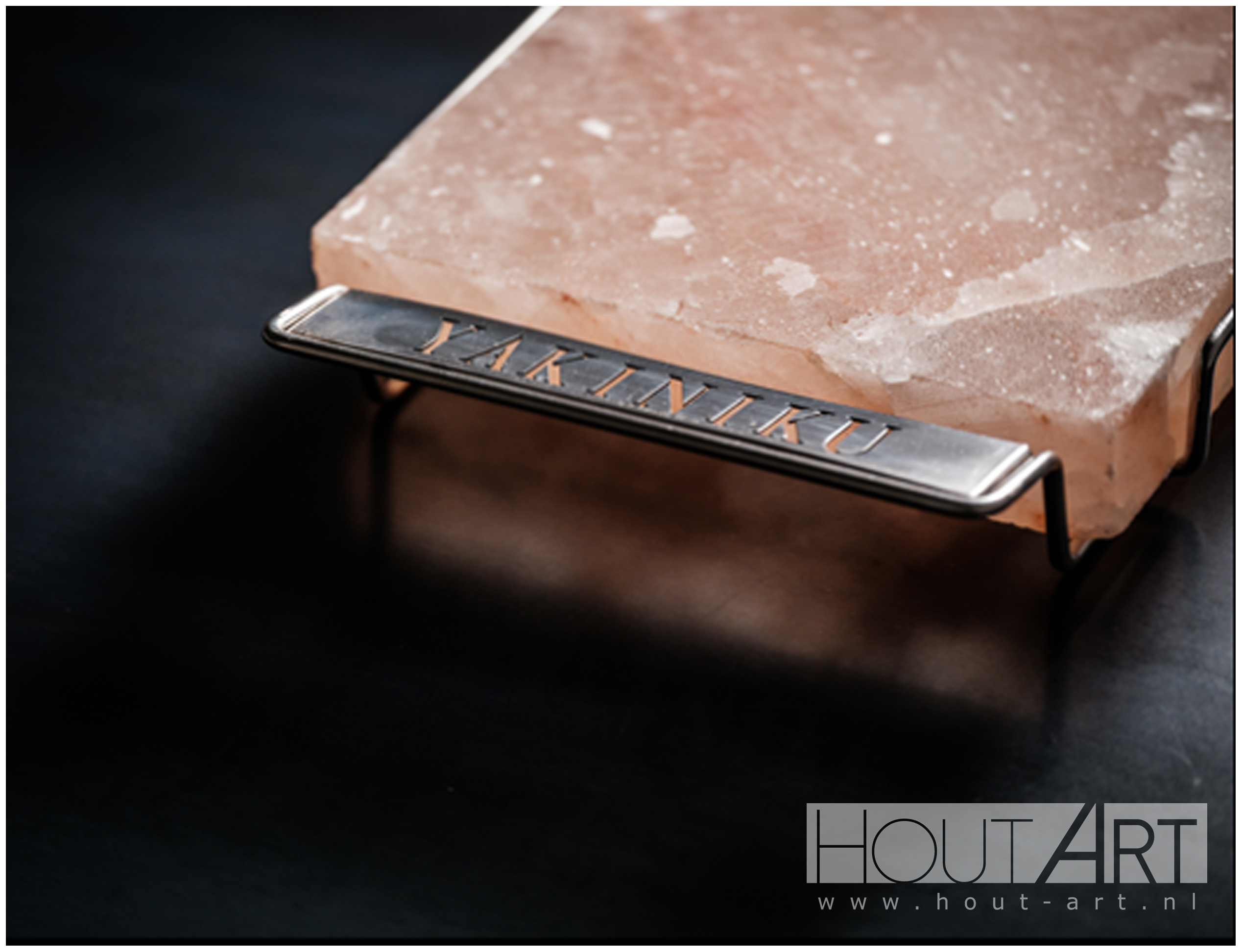 BBQ Yakiniku zoutsteen met houder van Hout-ARt.