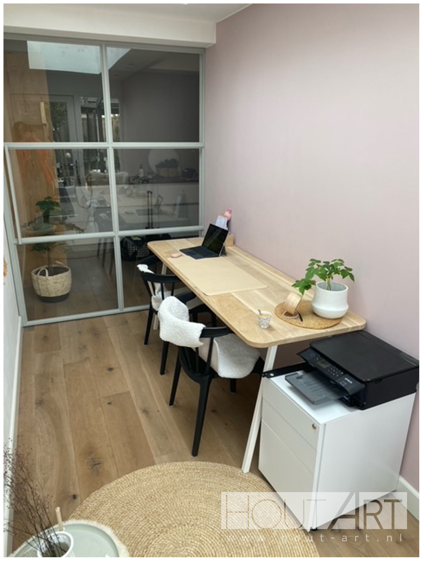 Bureau stalen frame design schuine poot met eiken van Hout-Art.