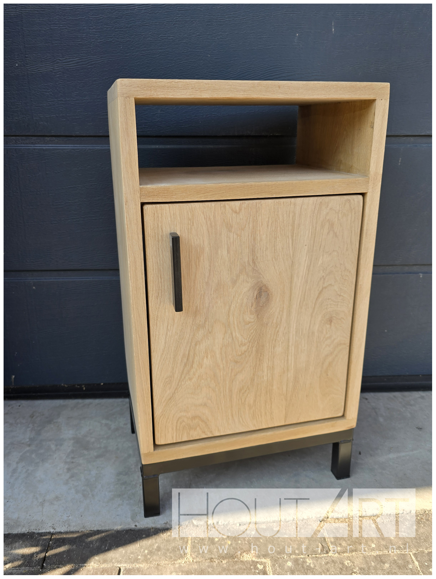 Kast bureaukast stalen onderfame eiken met deur en open vak van Hout-Art.