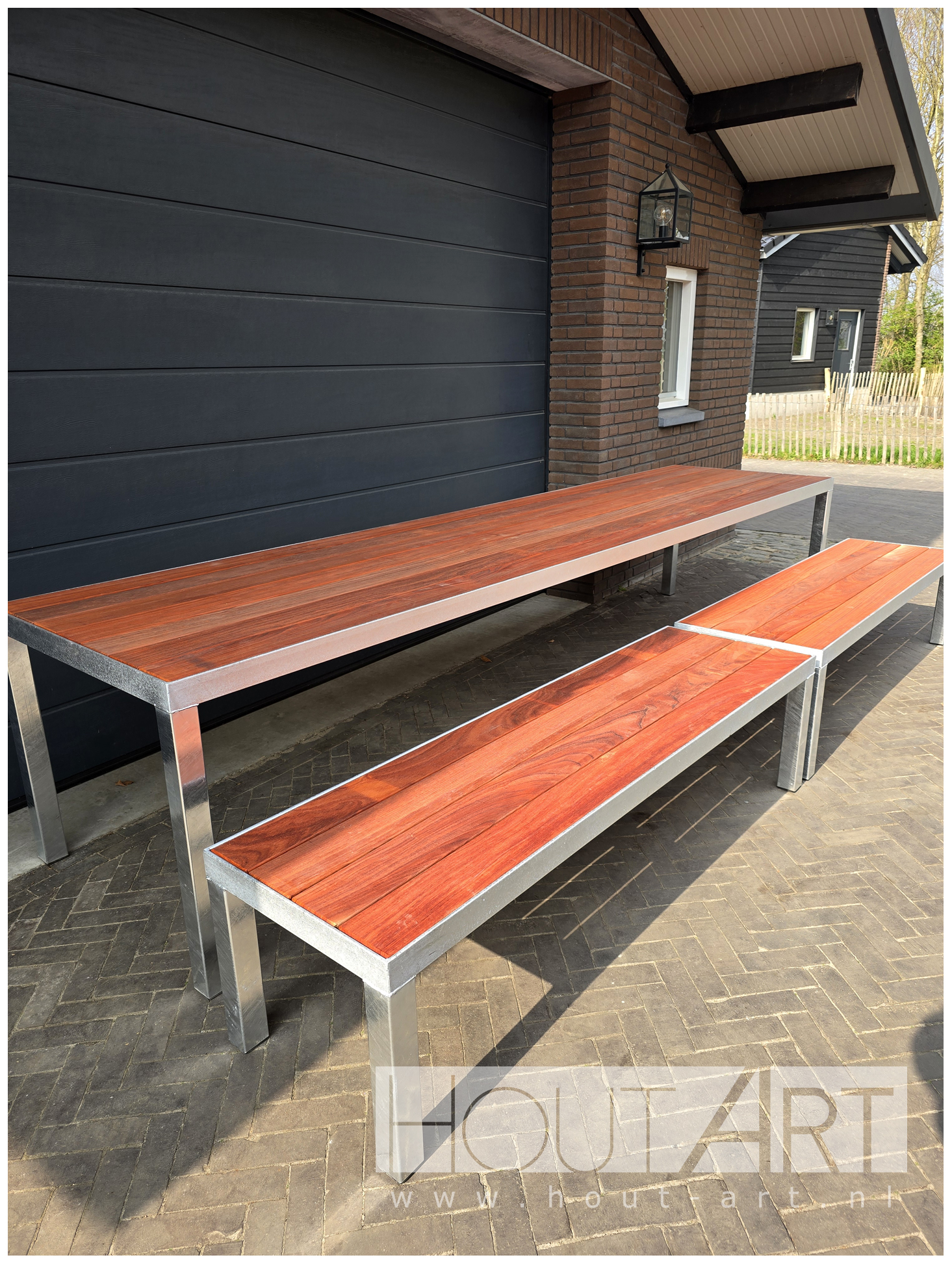 Tafel padoek verzinkt stalen frame eettafel tuintafel inliggend van Hout-Art.