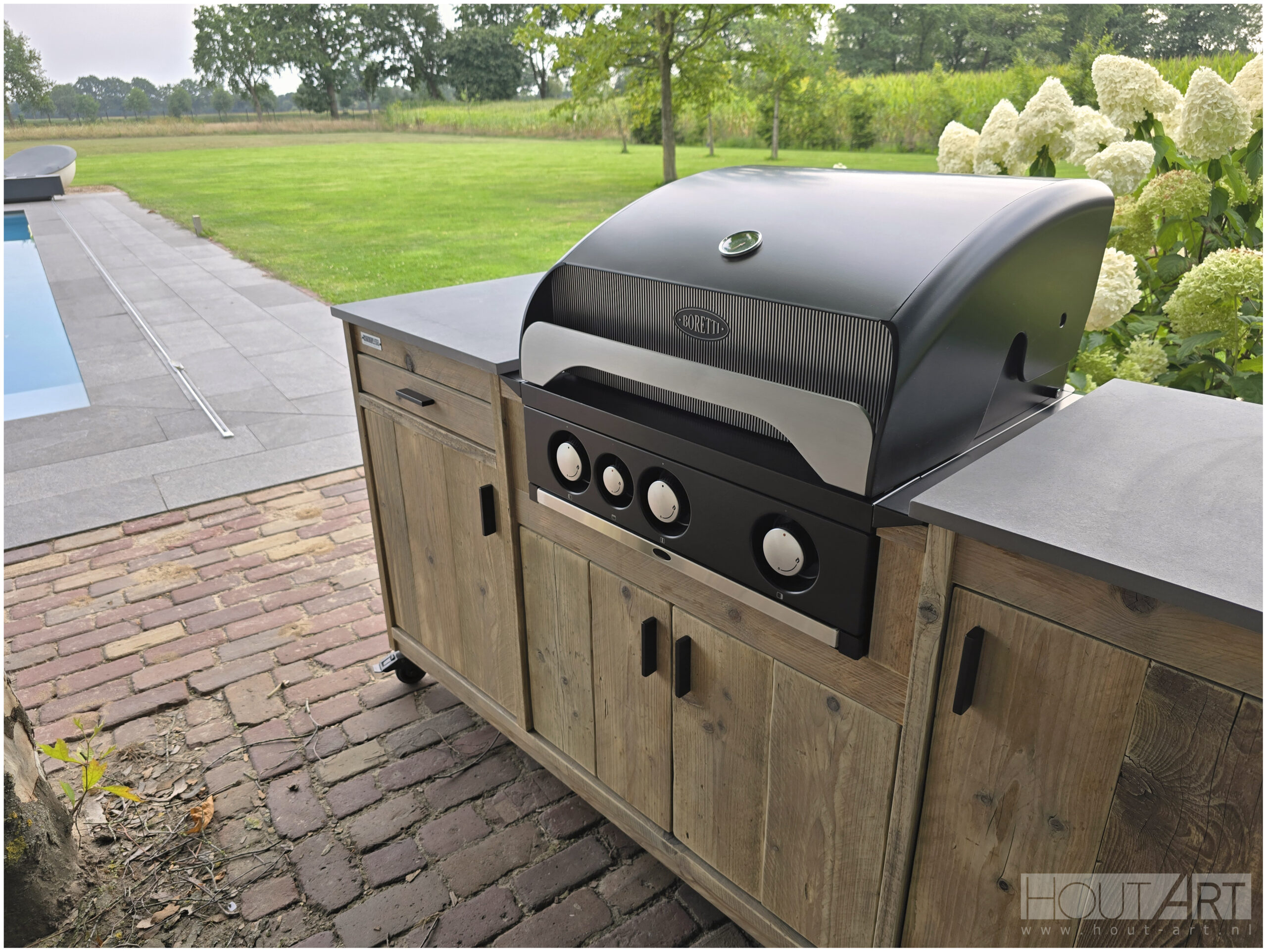 Buitenkeuken Boretti Leonardo Top BBQ steigerhout met deuren van Hout-Art.